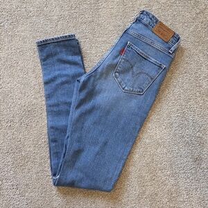 Levi's 721 High Rise Skinny Jeans